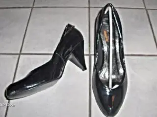 Elegante Sorte Heels / Stilletter Nye