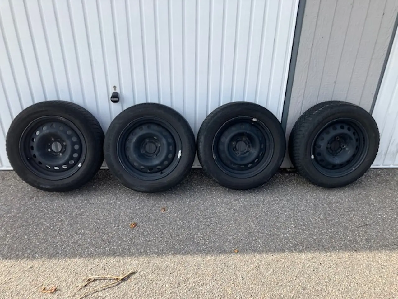 Billede 7 - 4 stålfælge 15” med slidte Goodyear-vinterdæk