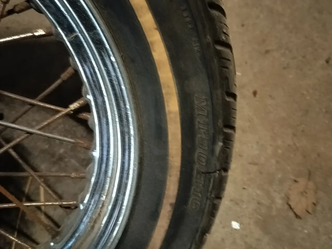 Billede 8 - Harley Davidson, to stk 16" hjul.