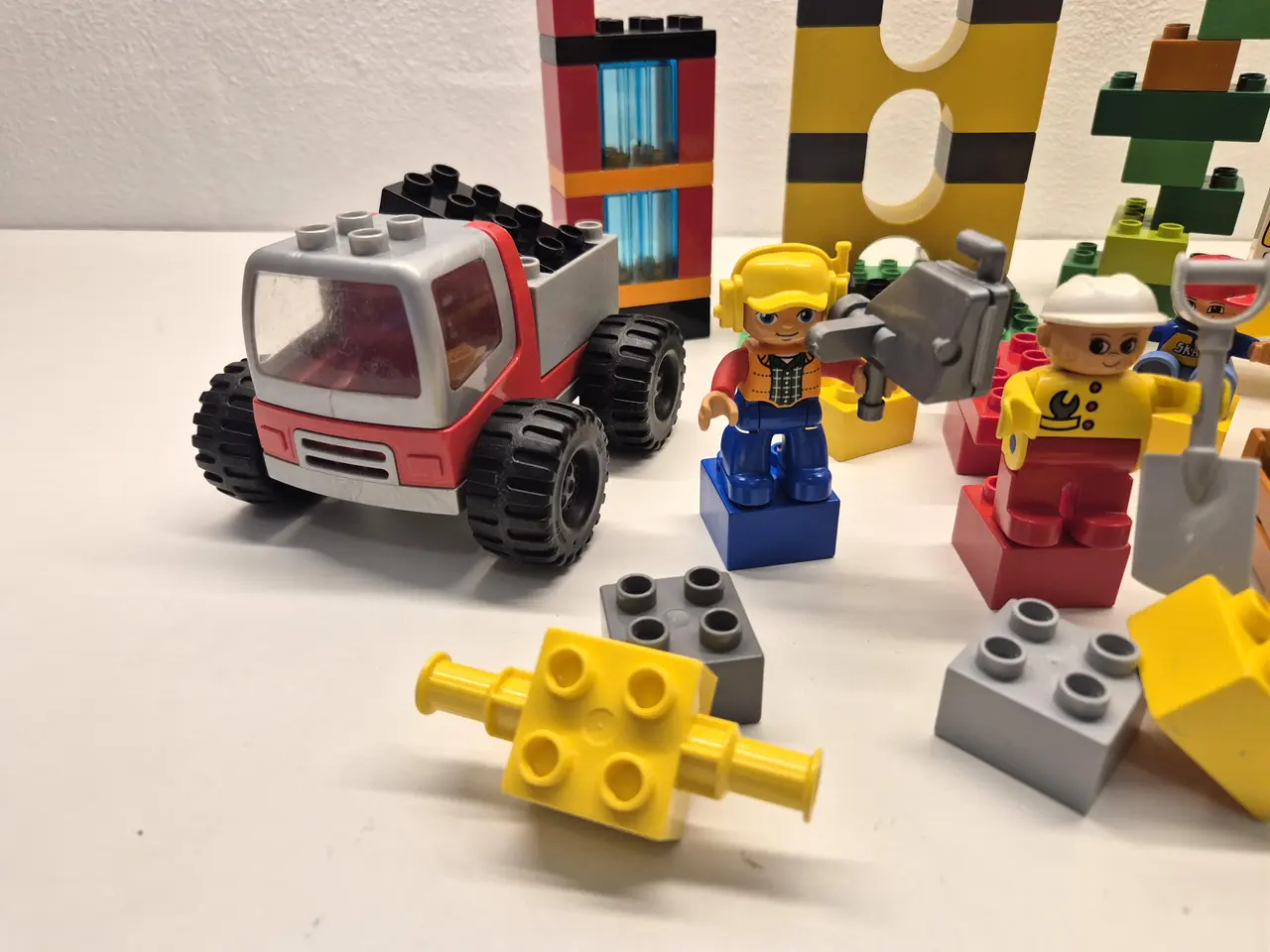 Billede 3 - Duplo Byggeplads, Lastbiler, Kran samt forskellige