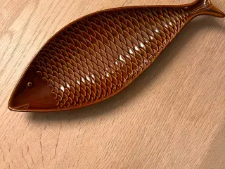 Smukt vintage Stig Lindberg “Fiske” fad – Gustavsb