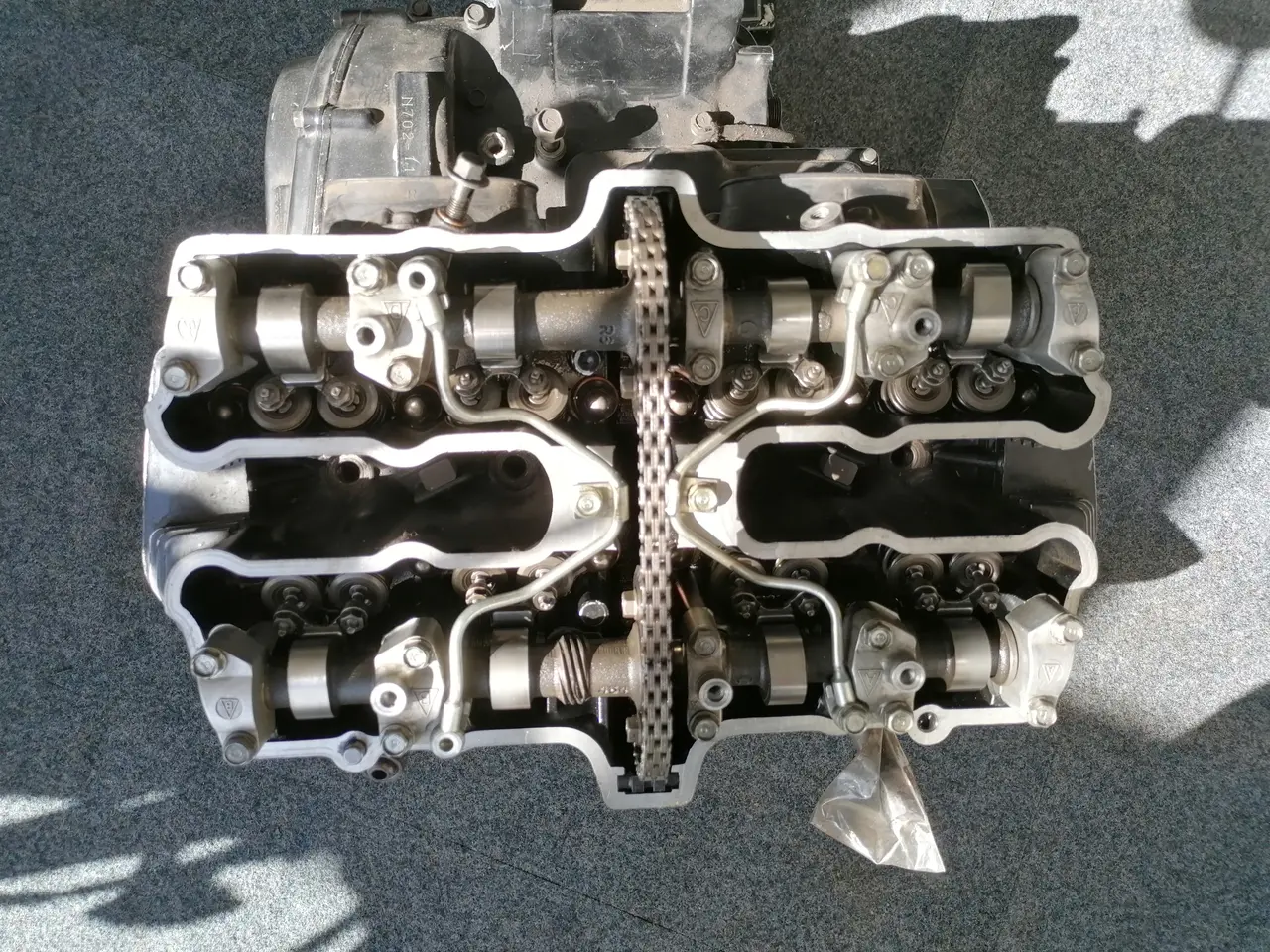 Billede 3 - Motor til Suzuki GXS 550 eb. årgang 84-87. (se%)