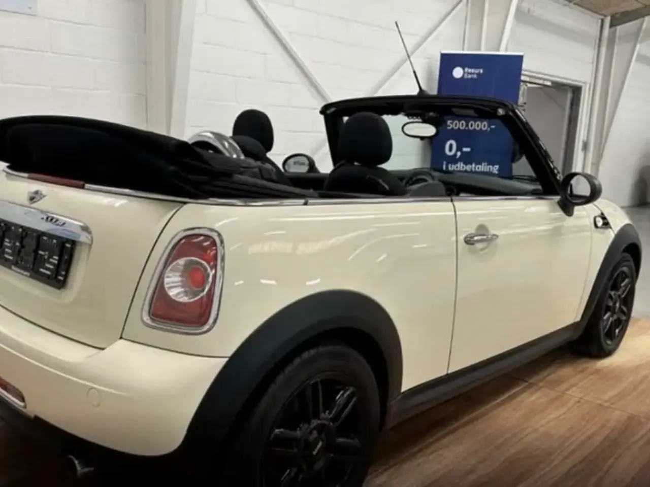 Billede 6 - Lækker Mini One Cabriolet -bliv klar til sommer 