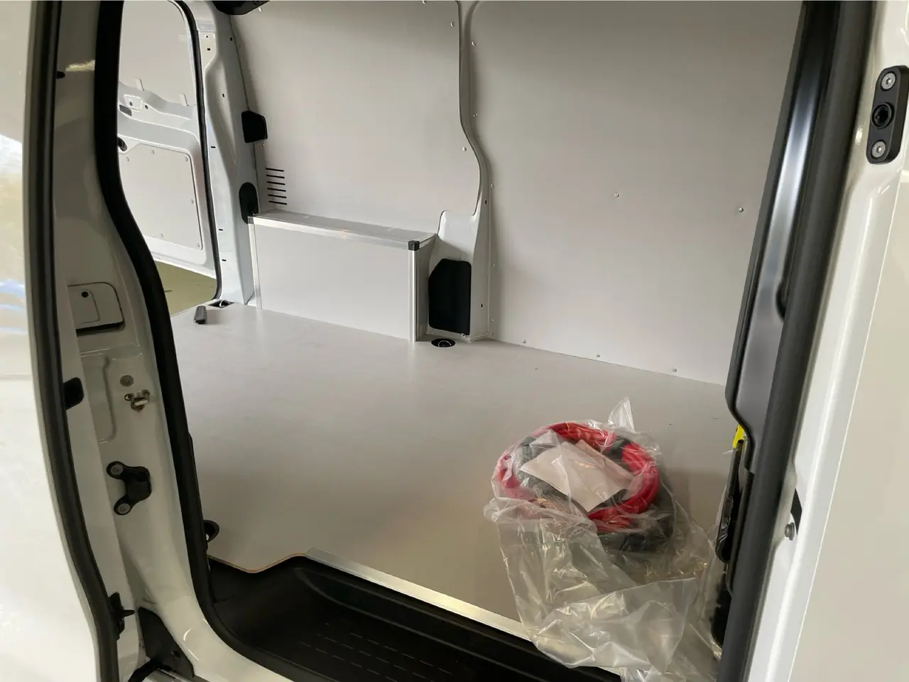 Billede 12 - Peugeot e-Expert 75 L2 Premium Van