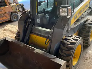 New Holland L 160
