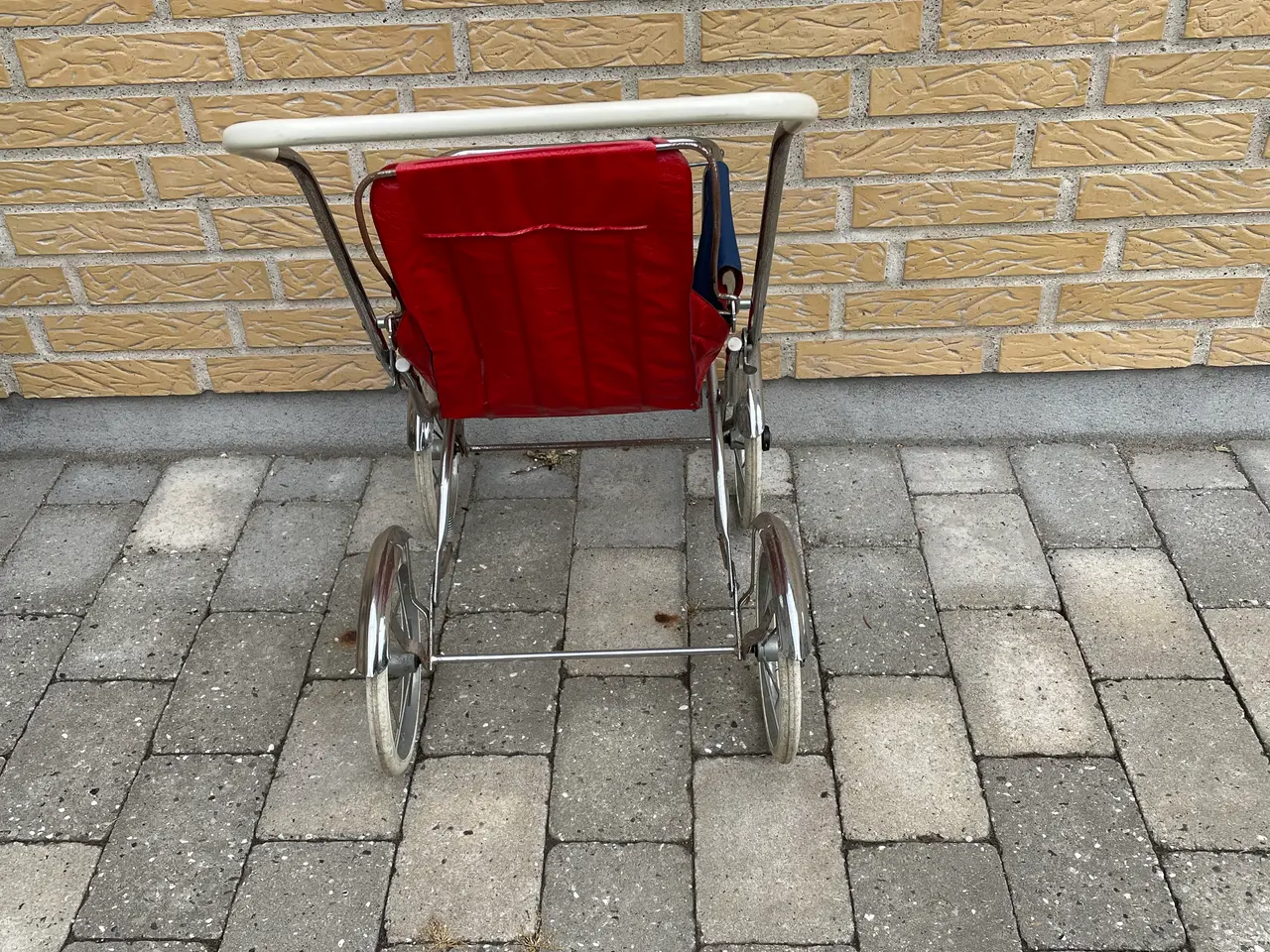 Billede 3 - Retro dukke-klapvogn fra 60'erne