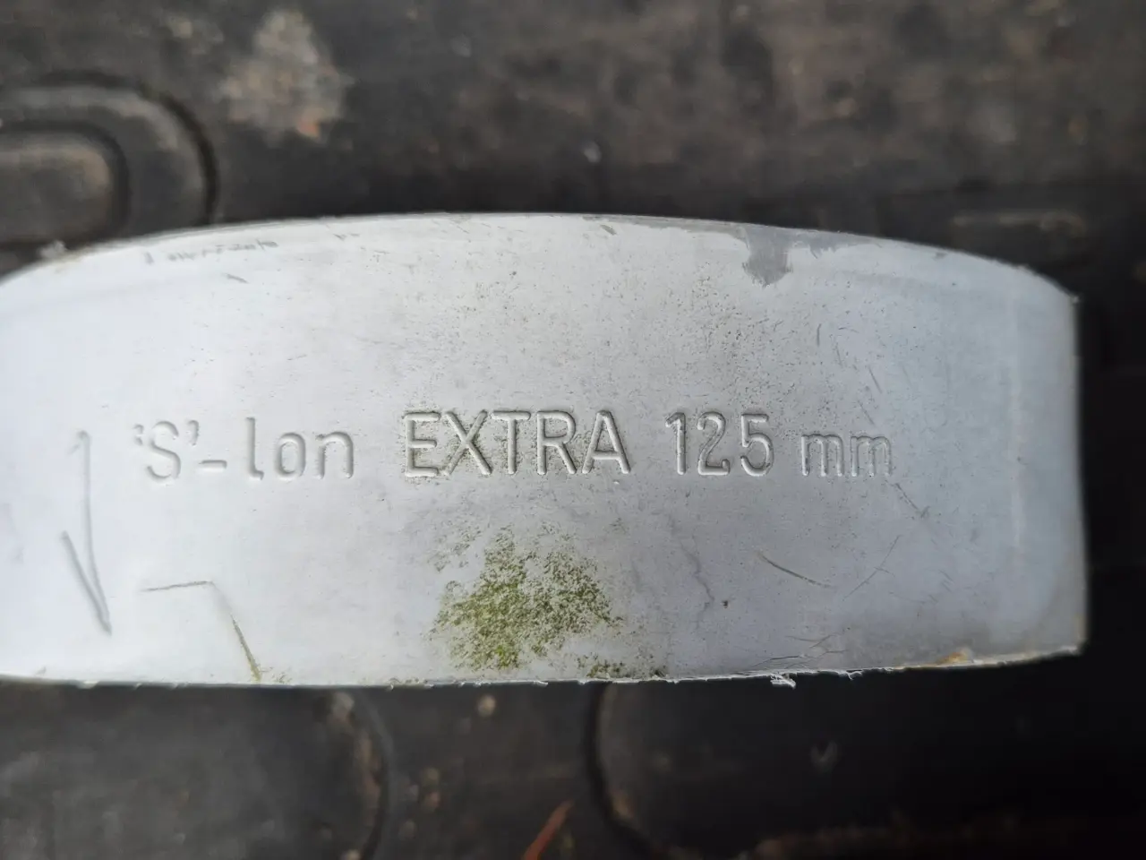 Billede 3 - Købes. Tagrende I plast , 2 m. Med hjørne stykke.