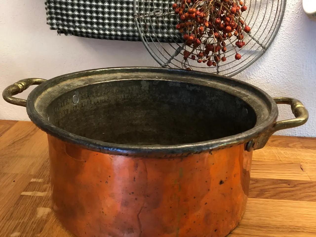 Billede 3 - Kobber skål med hank og en med 2 øre