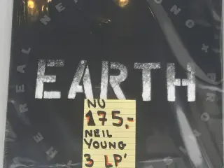 Neil Young ... Earth