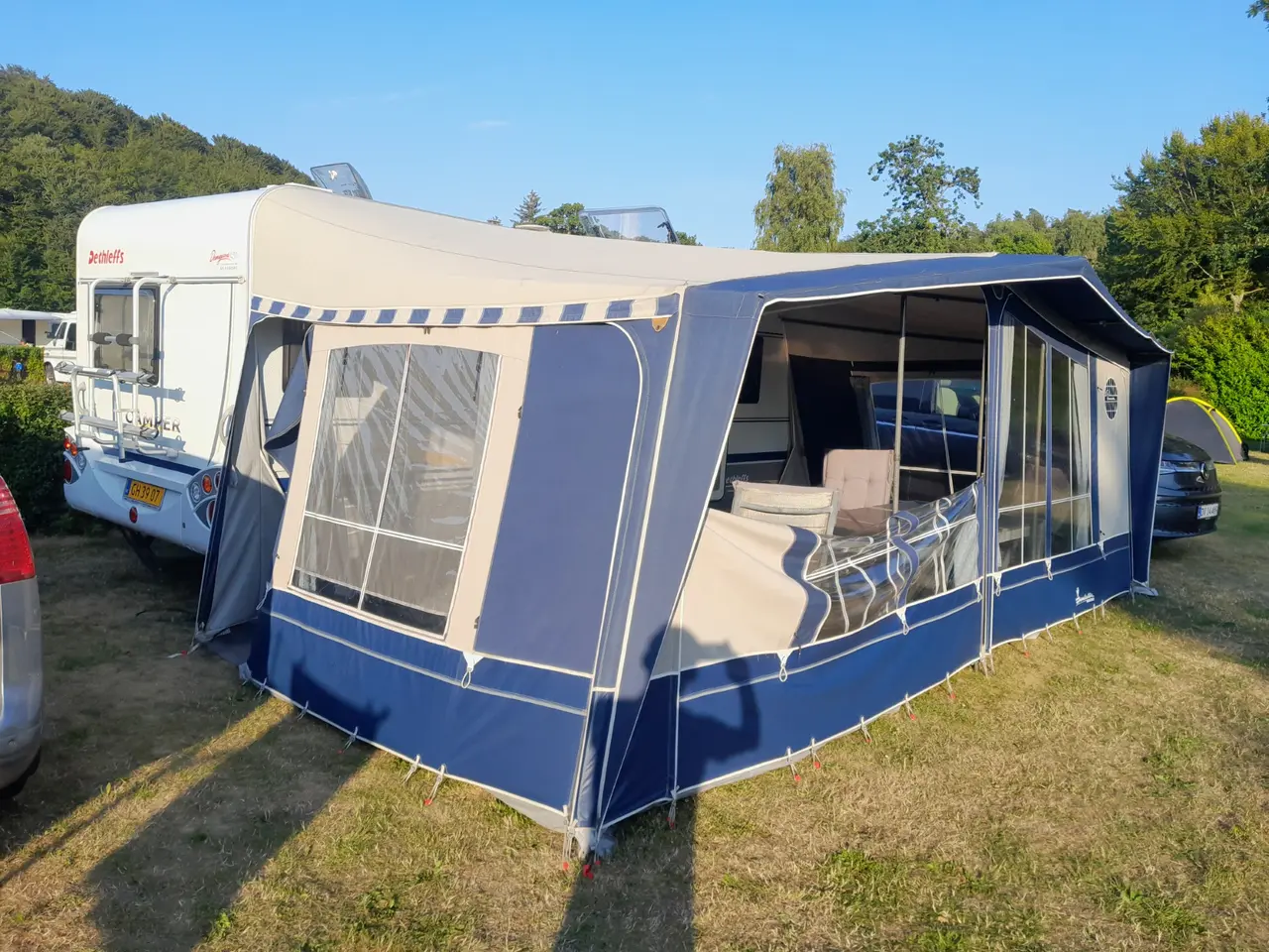 Billede 5 - Dethleffs Camper årg. 07, nysynet,