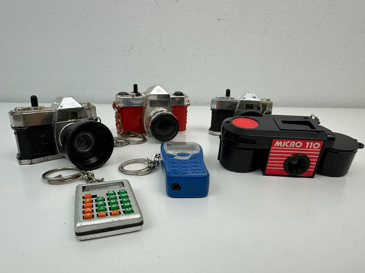 Billede 3 -  Retro nøgleringe lot: 'Elektronik'