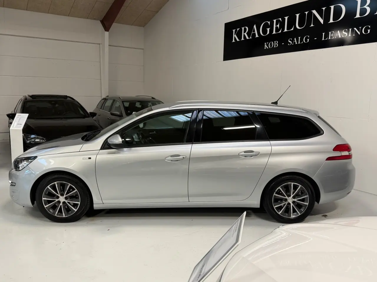 Billede 2 - Peugeot 308 1,6 BlueHDi 120 Style Limited SW