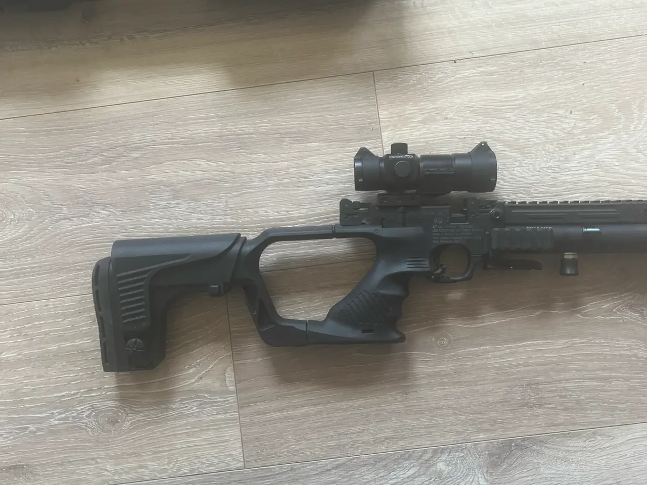 Billede 4 - Hatsan jet 1 medlyddæmper & reddot sigte