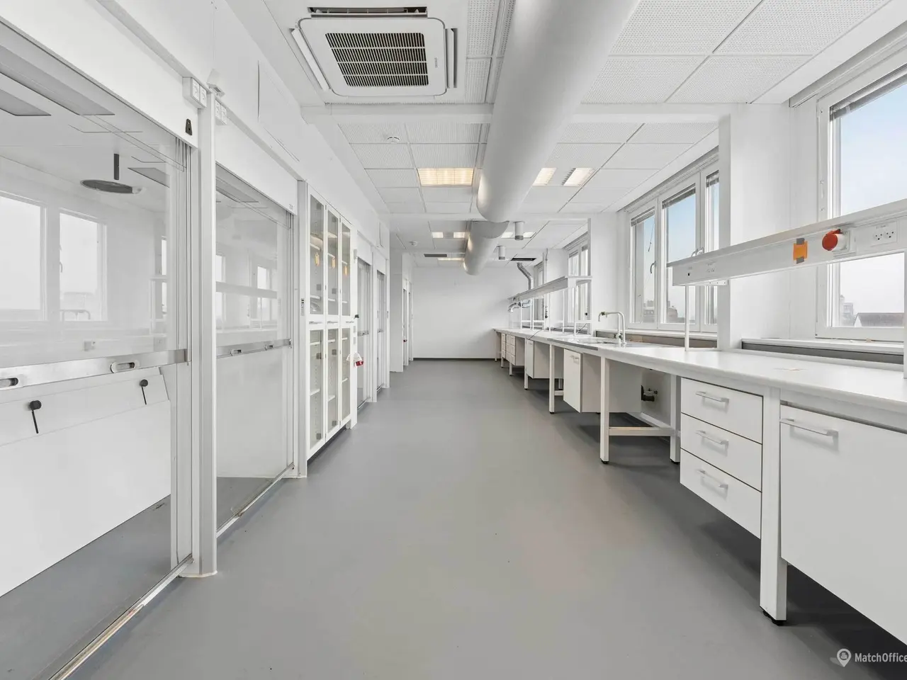Billede 2 - Moderne og lyst laboratorium med kontor tæt på metro