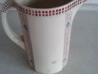 Servante kande