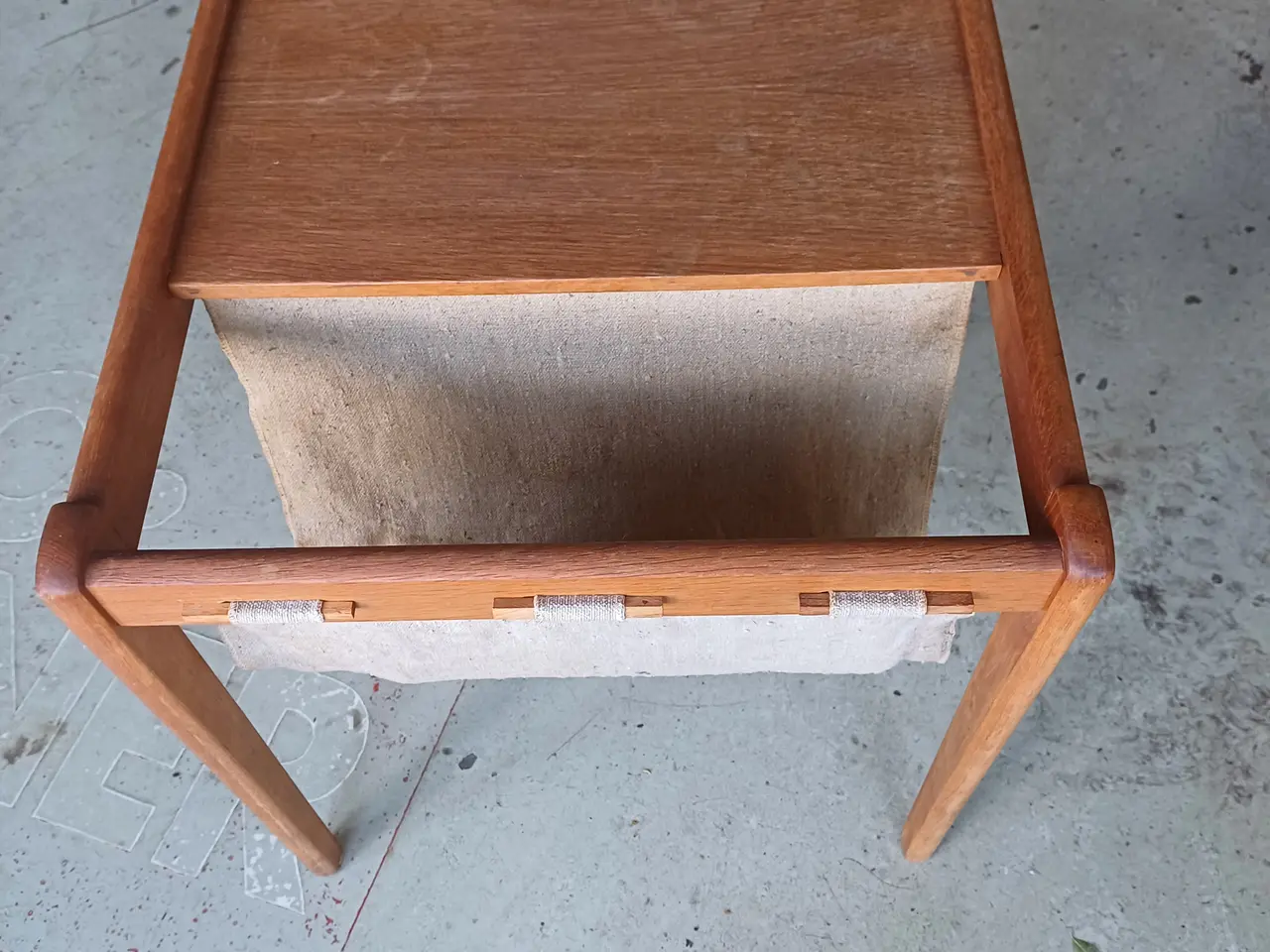 Billede 3 - Furbo sidebord i teak med magasinholder