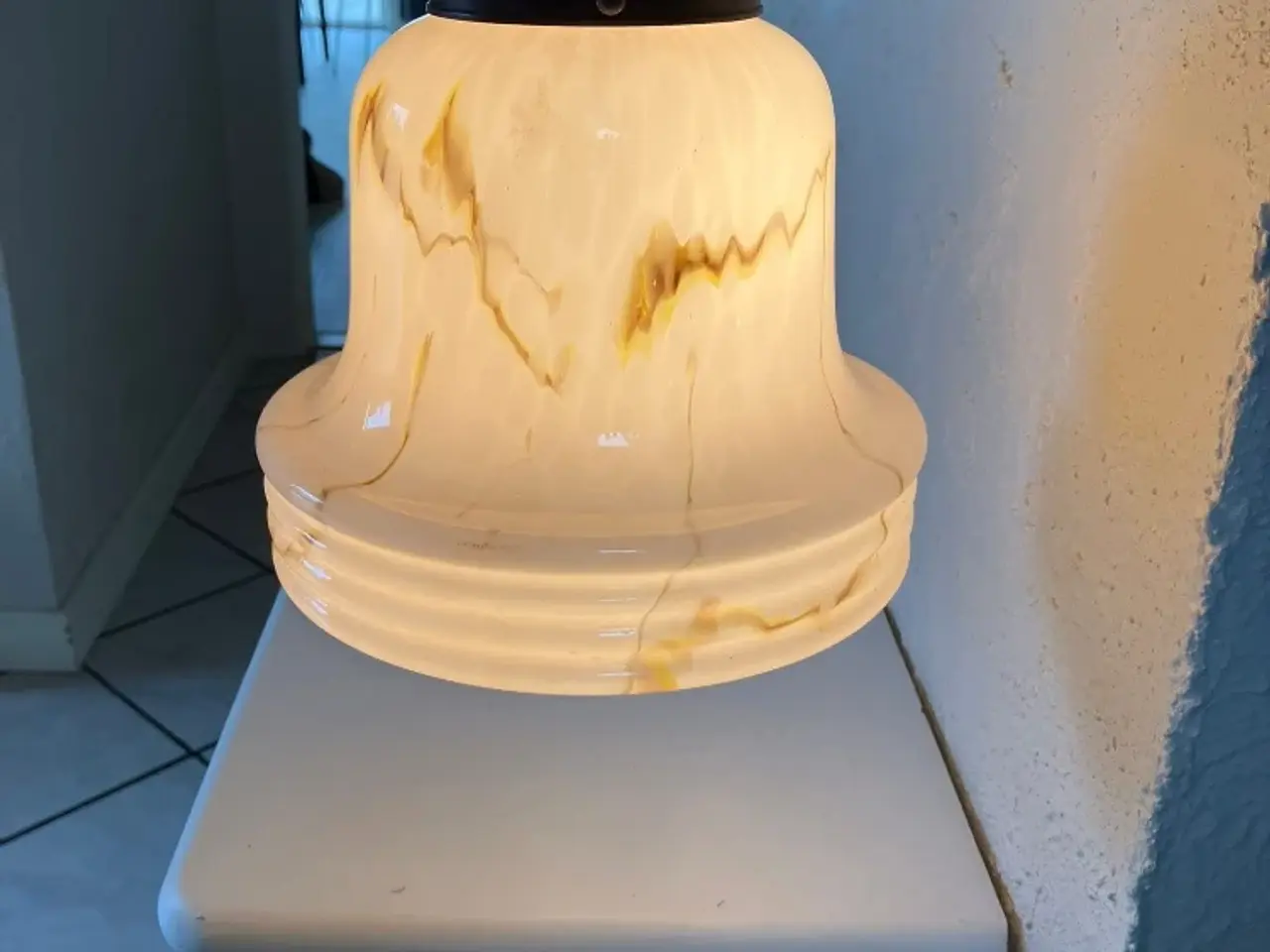 Billede 1 - Rosa marmoreret loftslampe