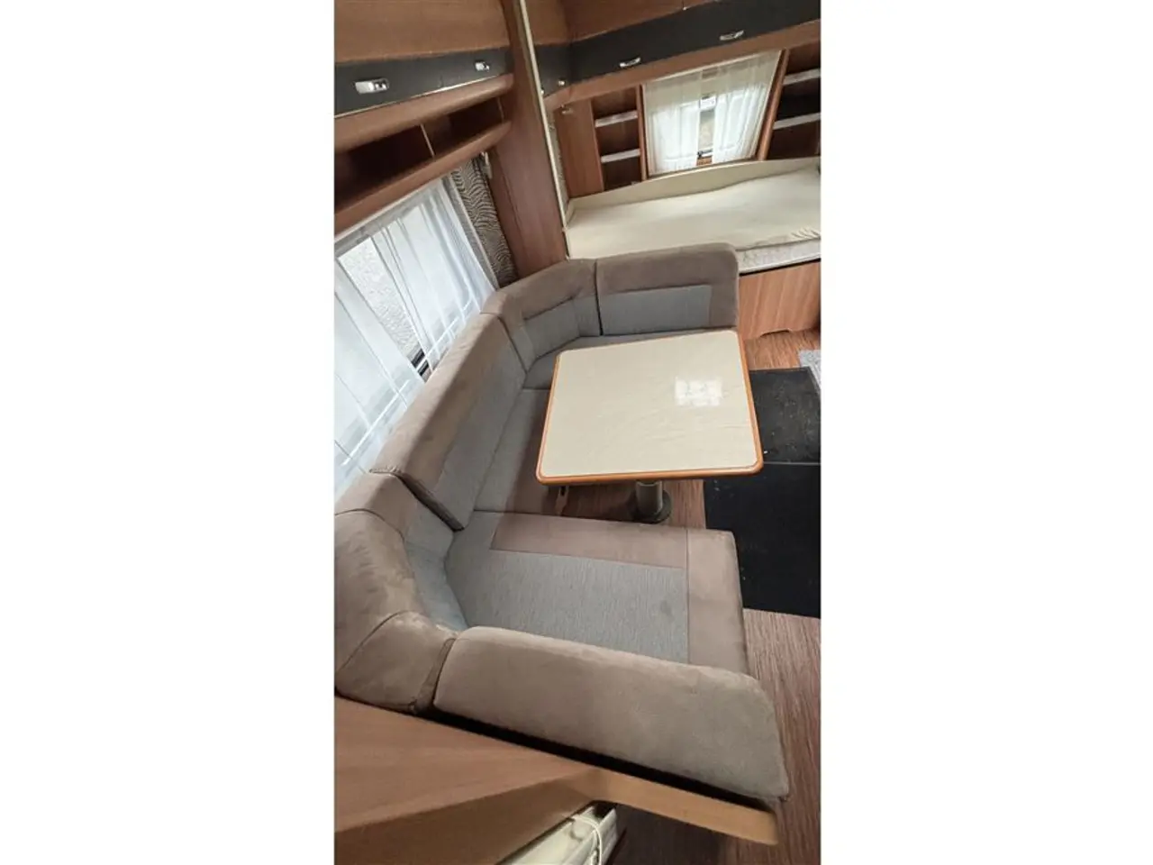 Billede 9 - 2013 - Hobby De Luxe 545 KMF   Pæn og velholdt campingvogn