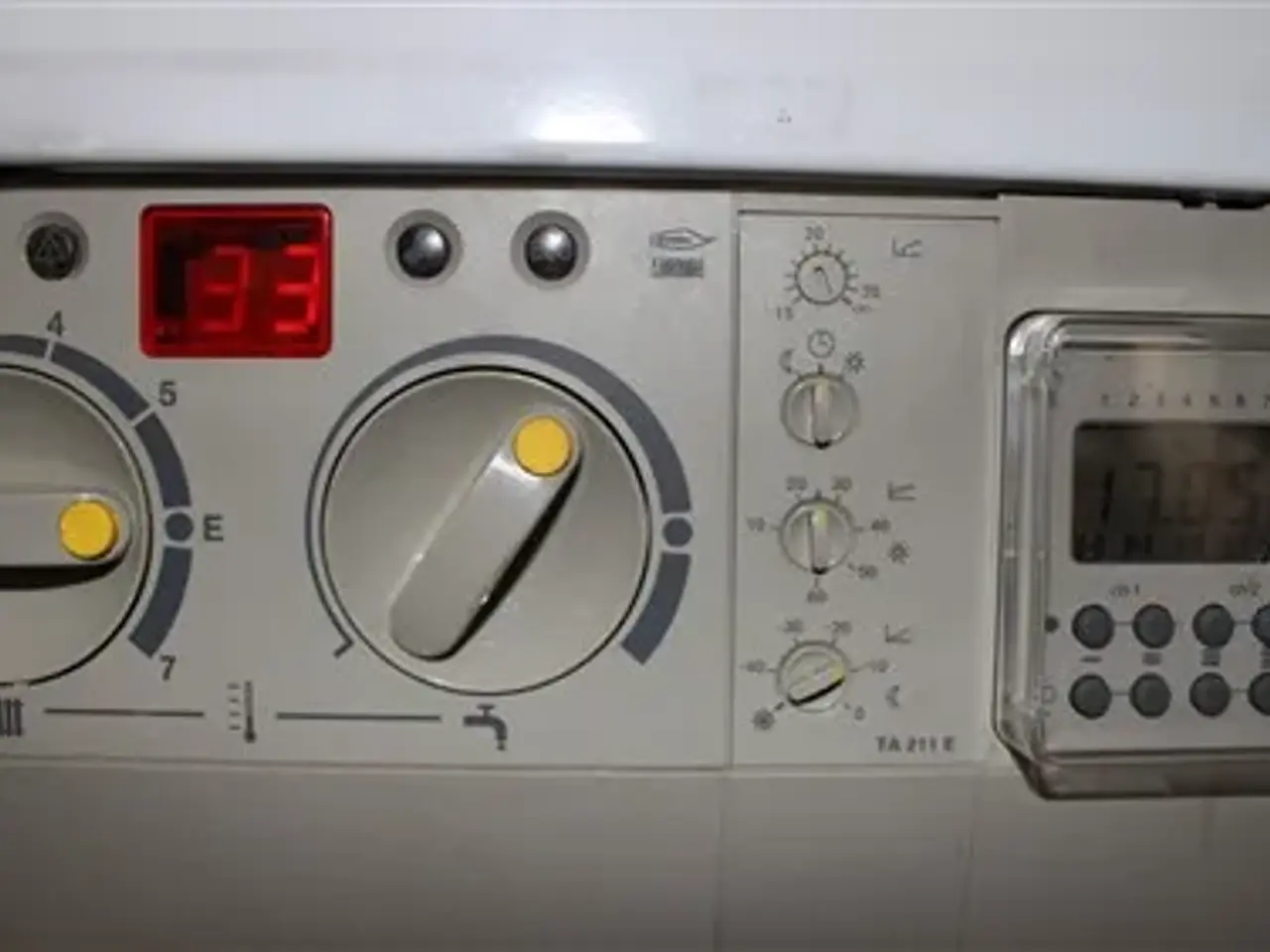 Billede 1 - Bosch gasfyr reservedele