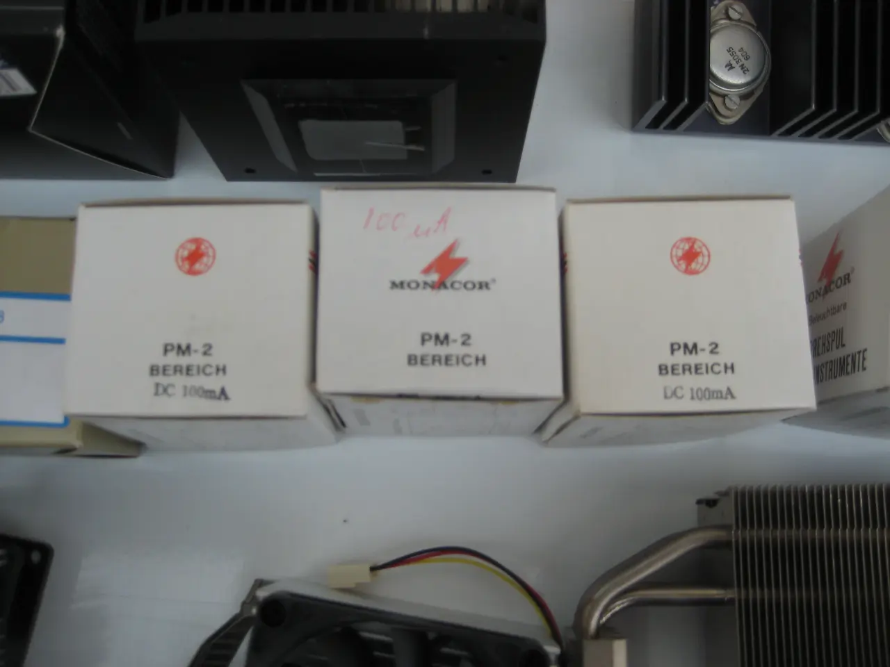 Billede 2 - Diverse stumper til elektronik.