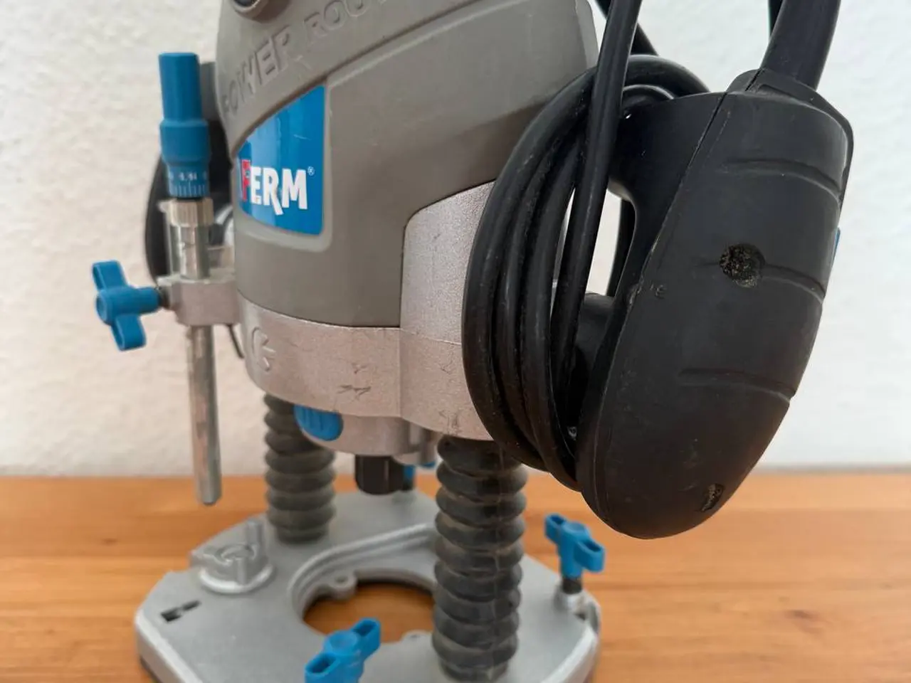 Billede 2 - FERM Overfræser / Power Router – 1300W – God Stand