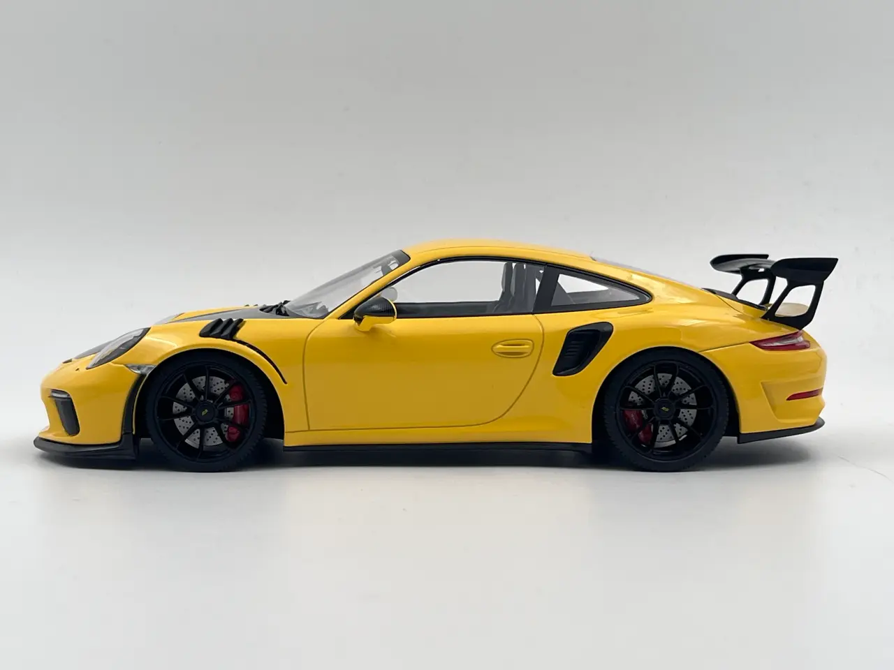 Billede 2 - 2019 Porsche 911 (991.2) GT3 RS 1 af 402 - 1:18