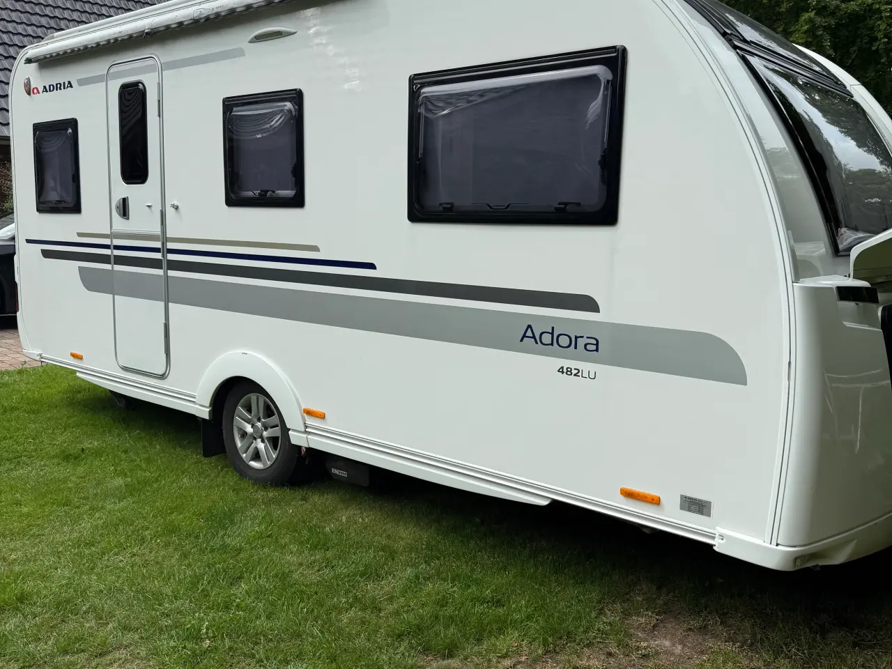 Billede 2 - Adria Adora 482Lu Super flot stand