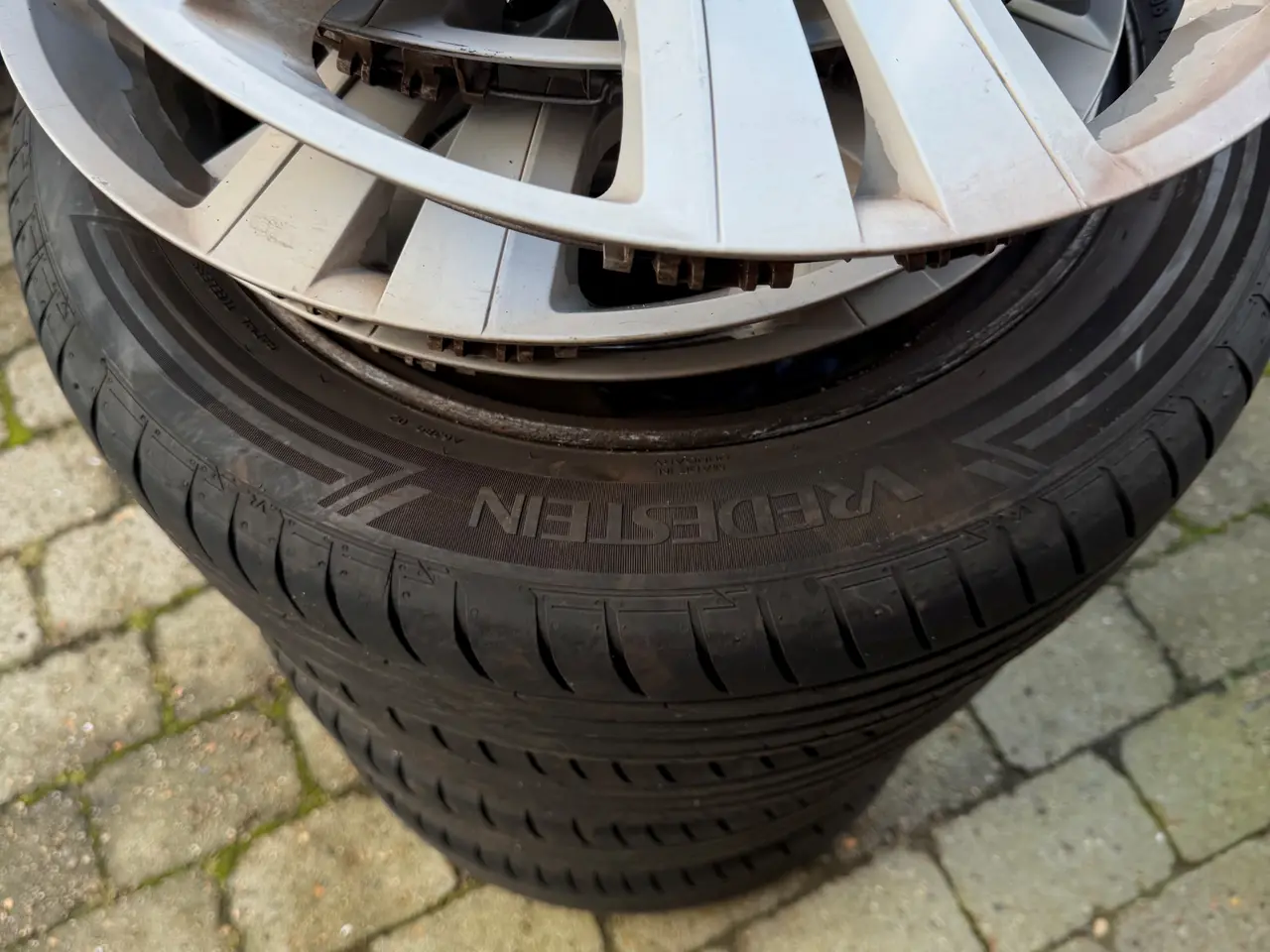 Billede 3 - Komplette Sommerhjul til Peugeot 208: 195/55 R16