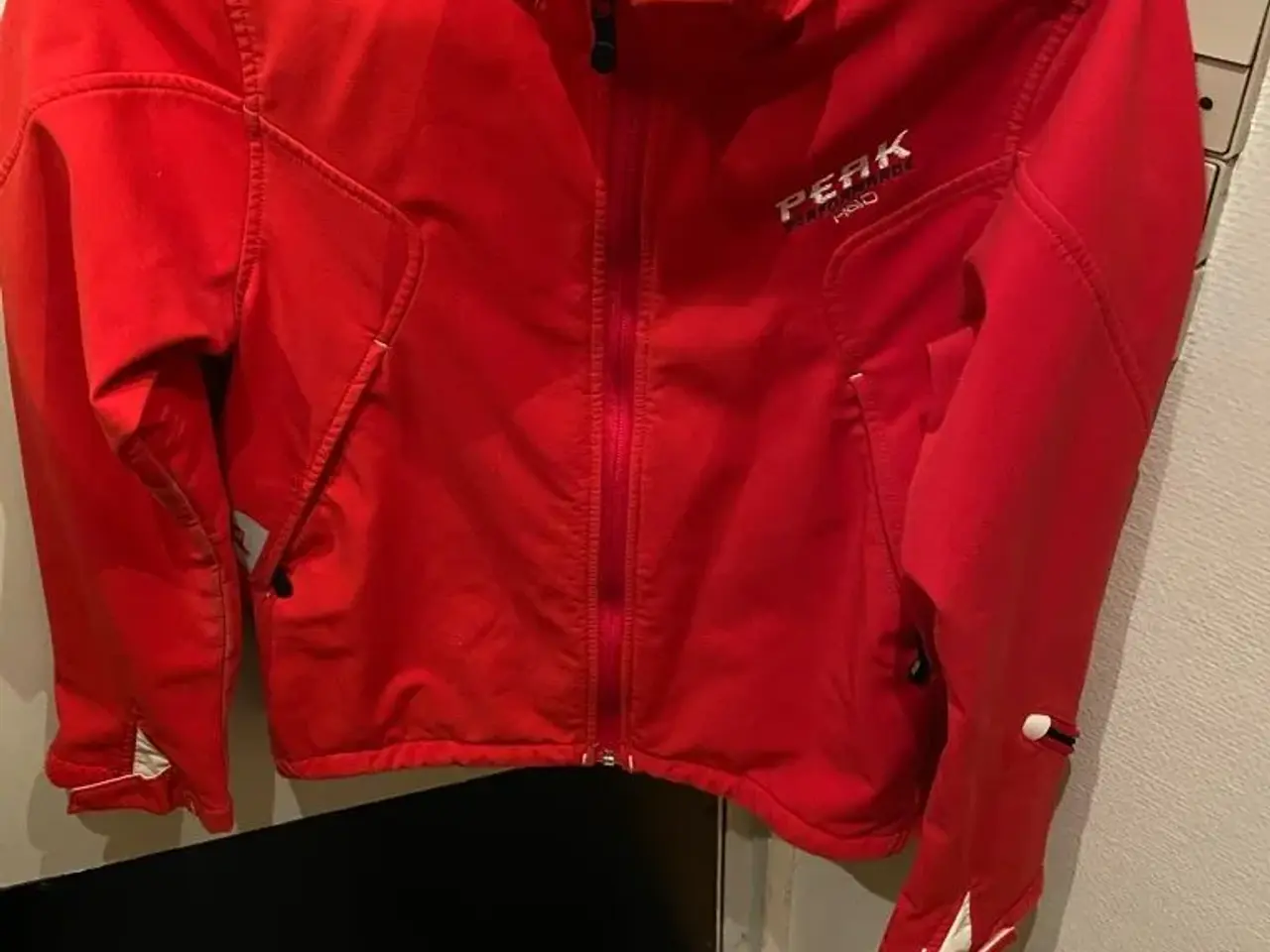 Billede 1 - Peak Performsnce vindbreaker