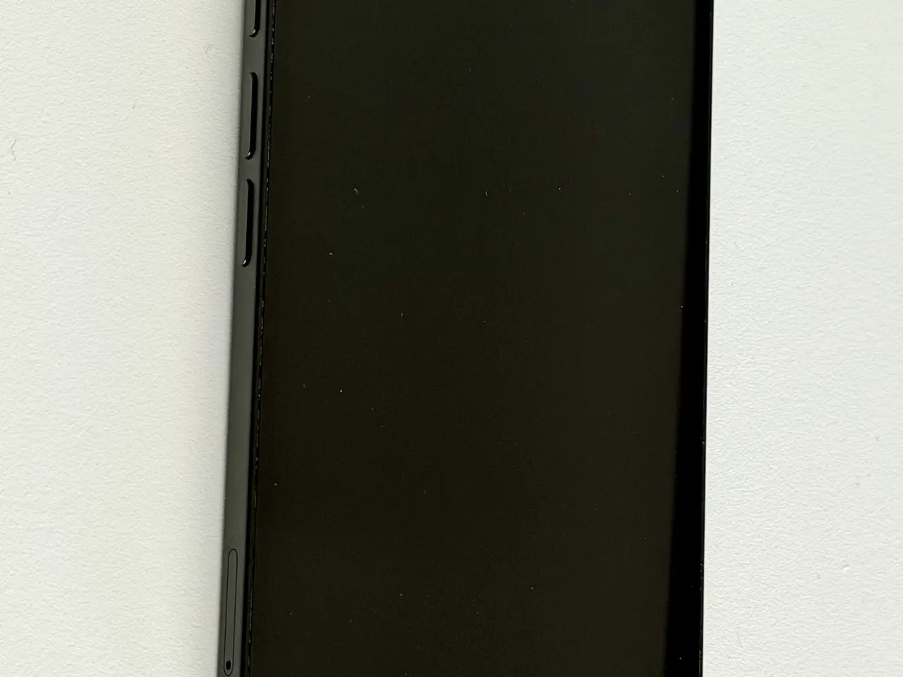 Billede 1 - Lækker telefon med tilbehør