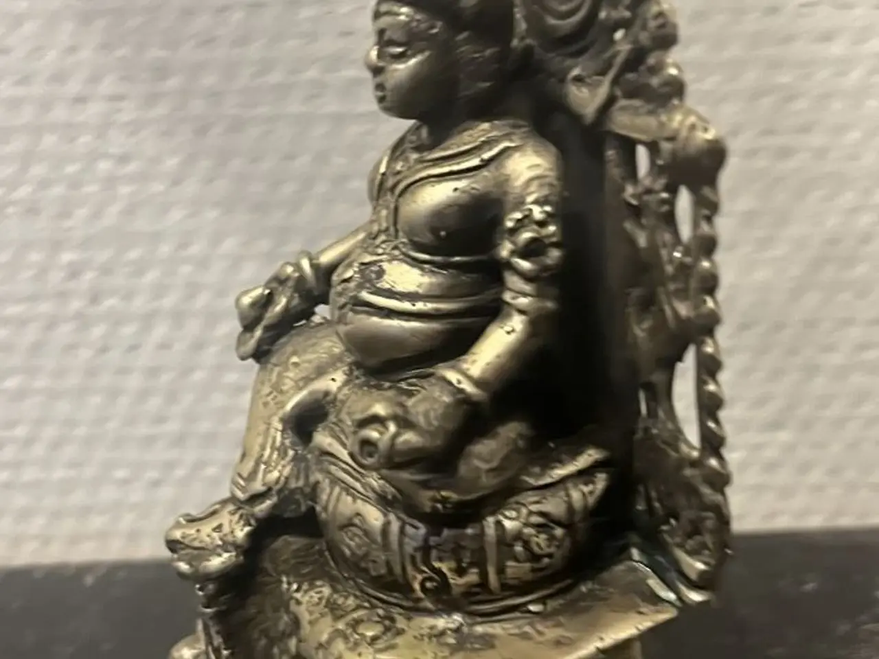 Billede 2 - Buddha Bali i tronstol h. 18 cm 450,- kr