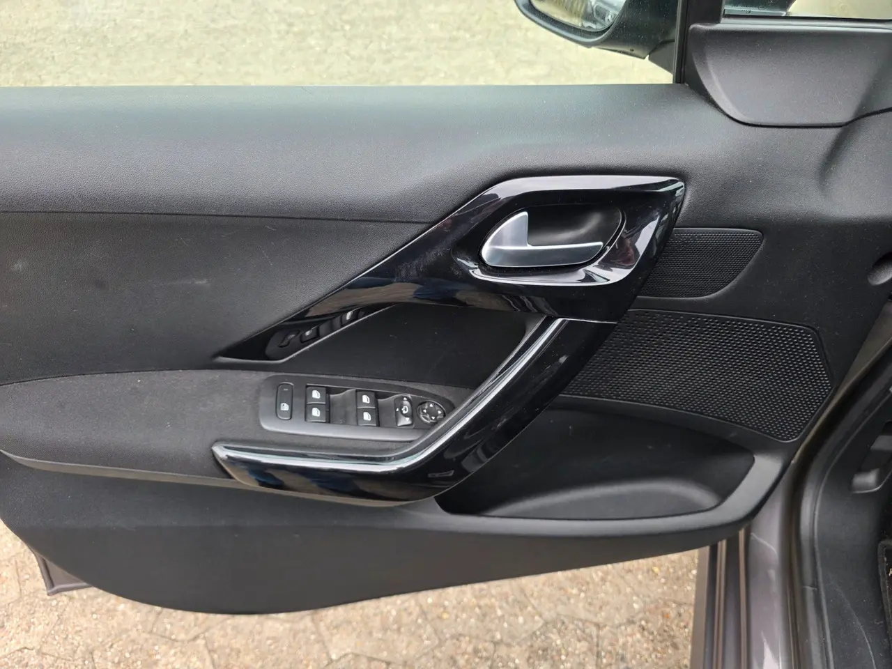 Billede 8 - Peugeot 208 1,2 PureTech 82 Allure Sky