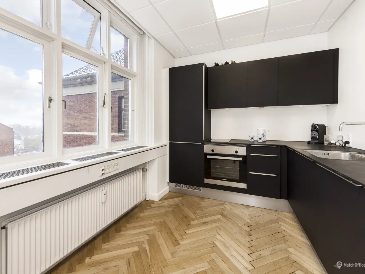 Billede 7 - Præsentabelt og indflytningsklart kontor centralt i Hellerup