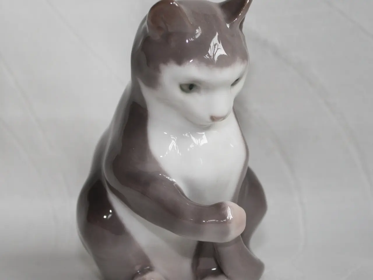 Billede 7 - Siddende kat. Figur fra Bing og Grøndhl