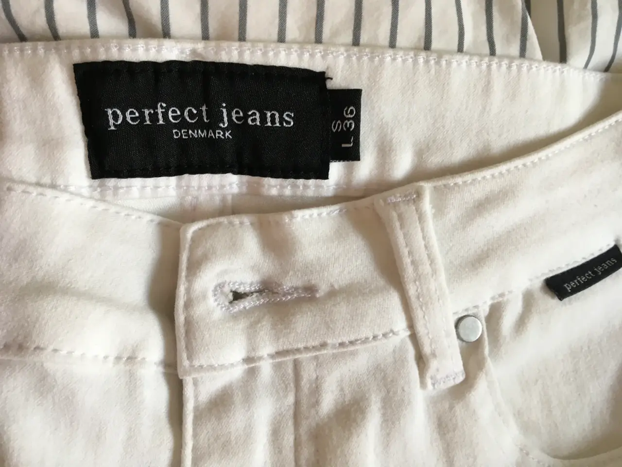Billede 2 - Perfect Jeans hvide Regular