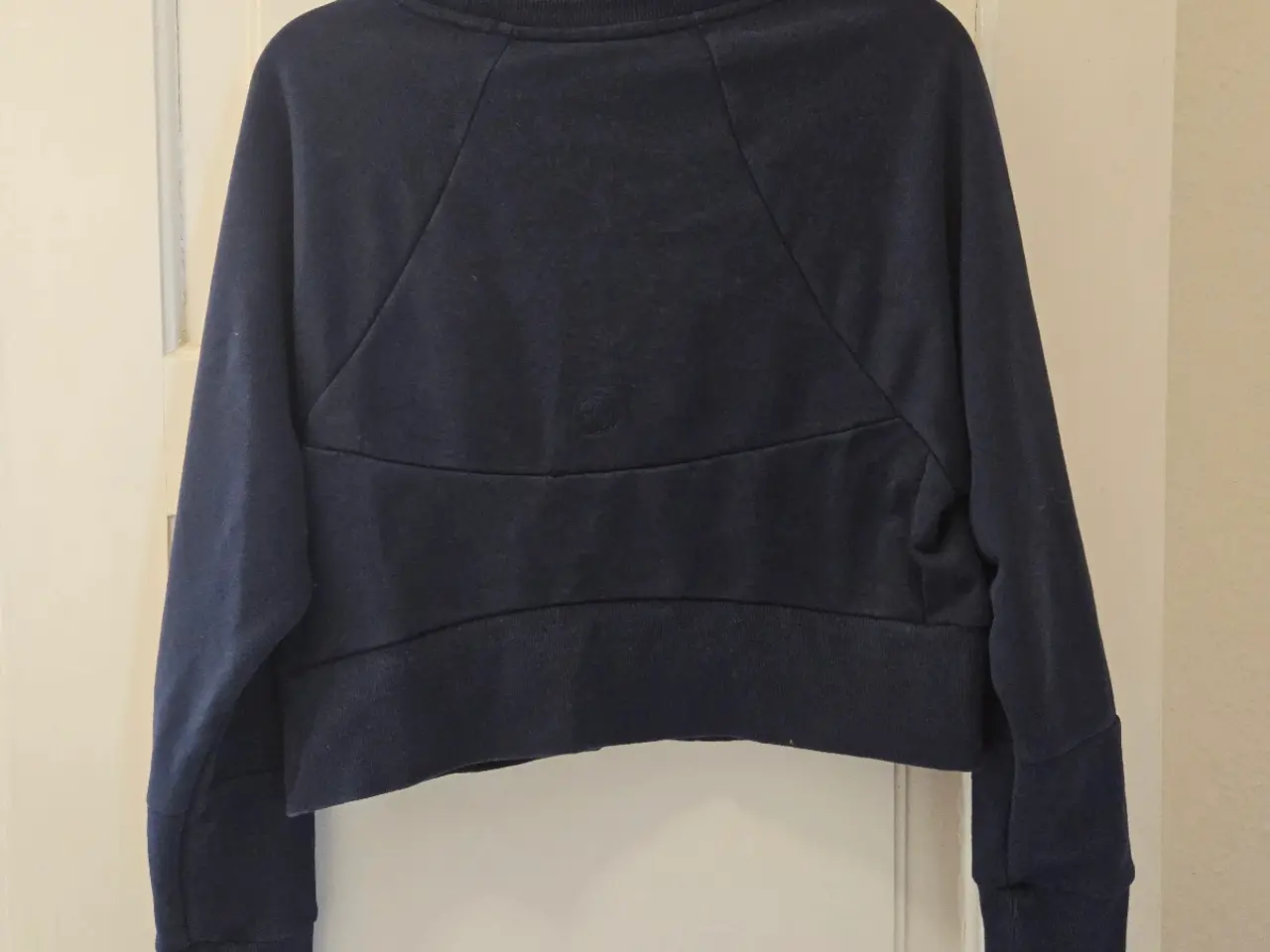 Billede 3 - Eyda crop bluse str xs