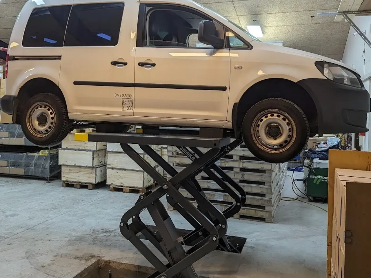 Billede 12 - Bulldog Lifters PMS-635BI 3.5 Ton hydraulisk sakse lift til nedbygning i gulv løfter i fuld højde