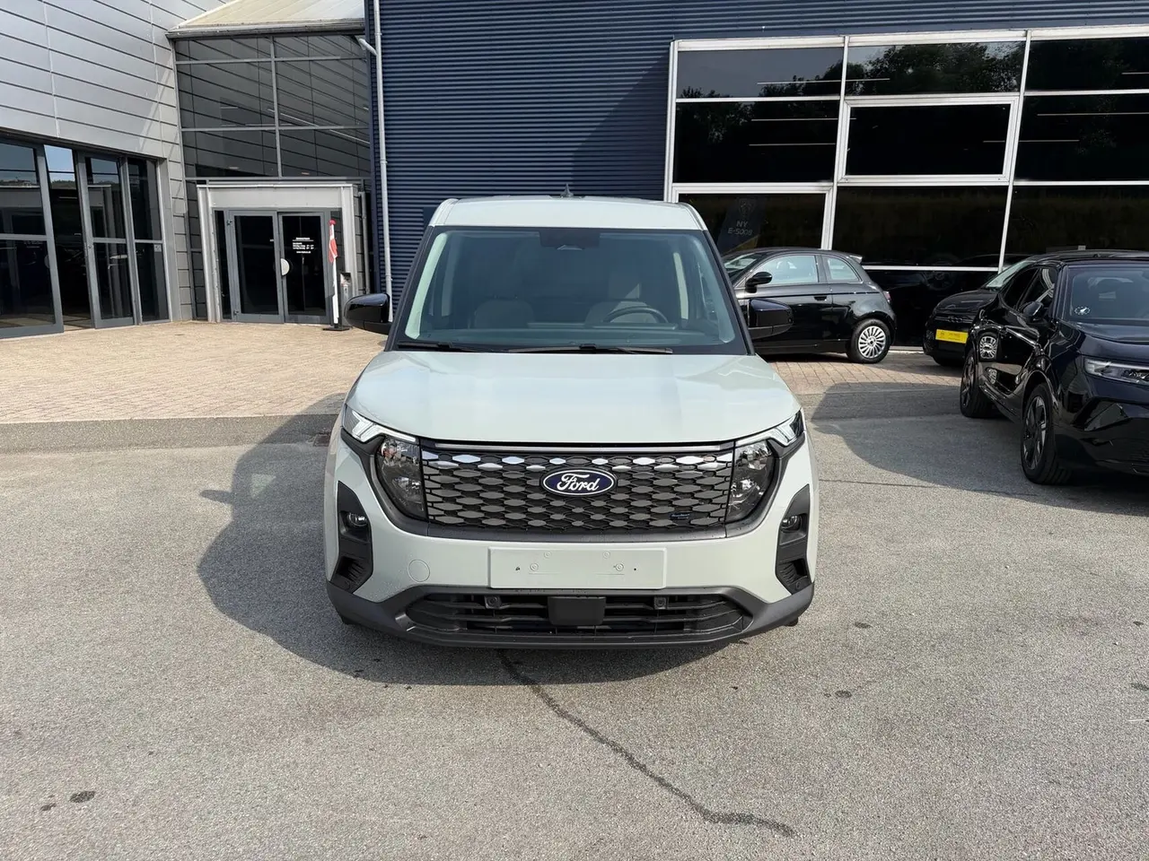 Billede 2 - Ford E-Transit Courier 43 Limited