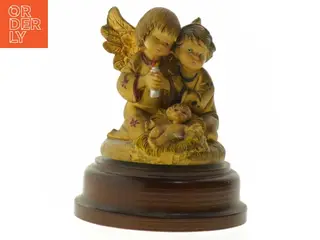 Engelfigur med krybbescene (str. 14 cm)