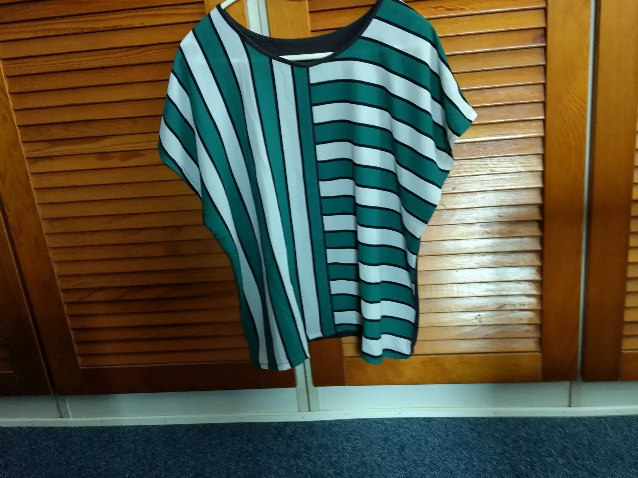 Billede 3 - Cardigan og bluse