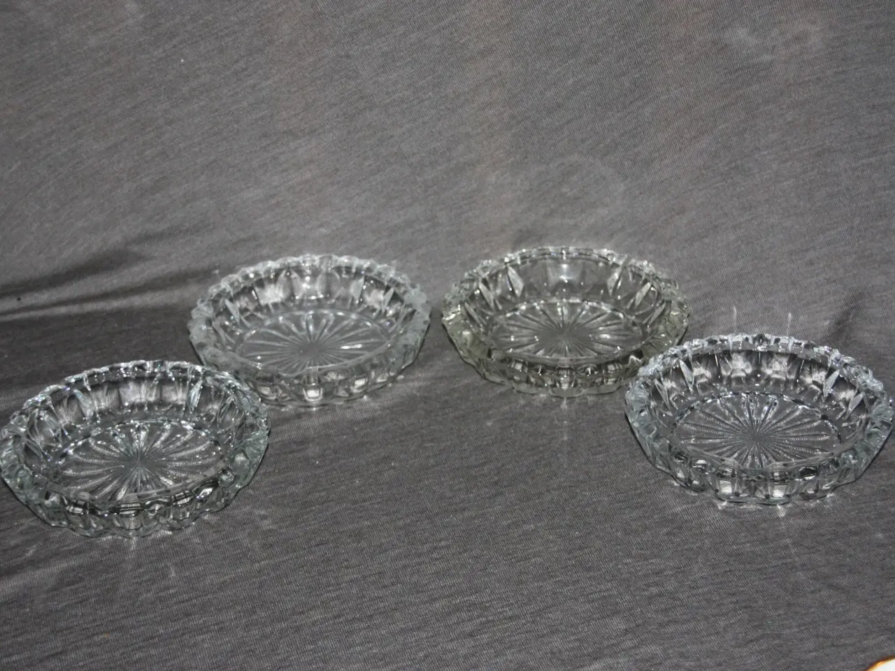 Billede 1 - Askebæger diam. 15 cm pris for 4 stk.