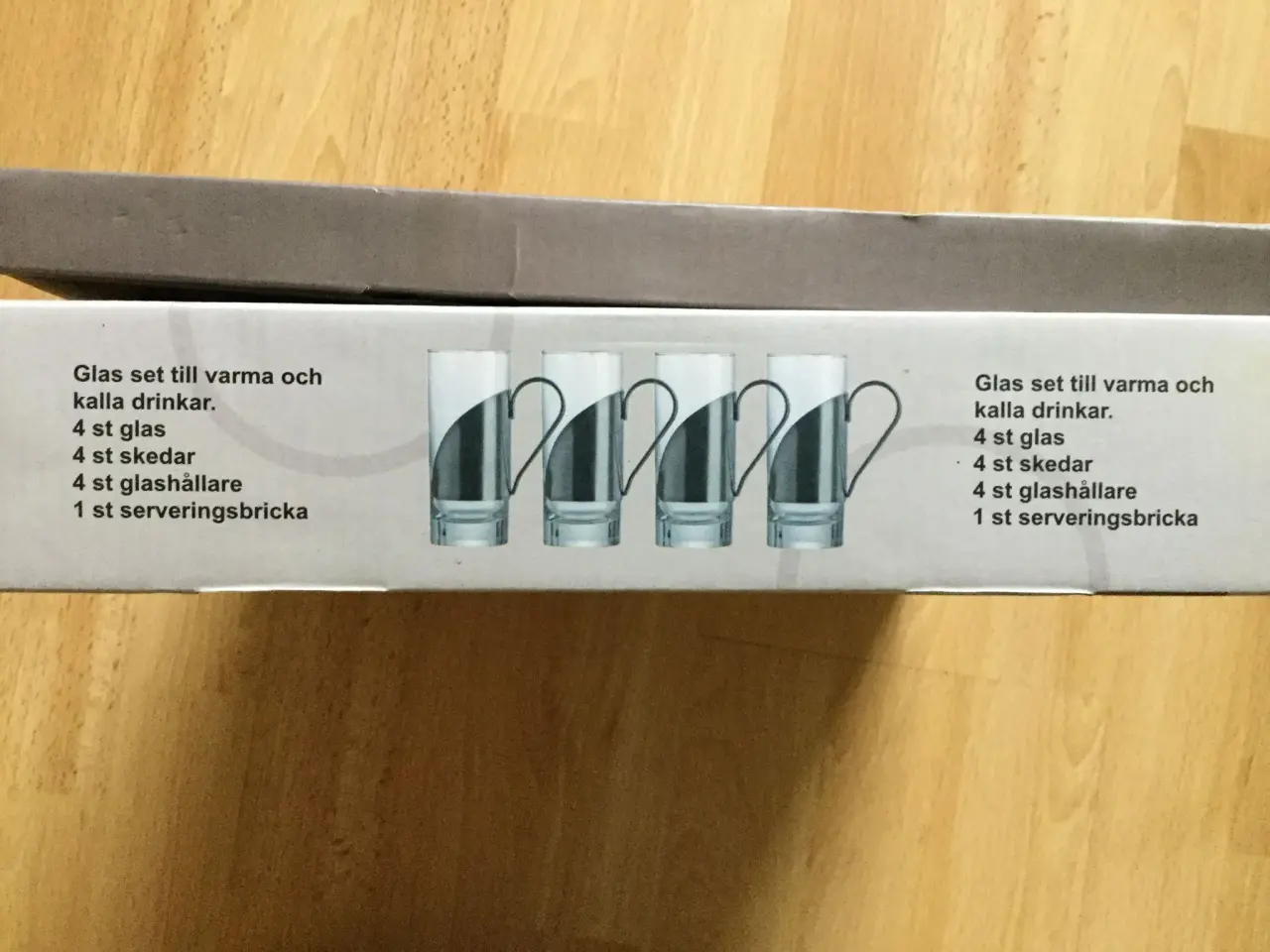 Billede 3 - *Nyt sæt*  4 Cafeglas - 4 Skeer - 1 Bakke