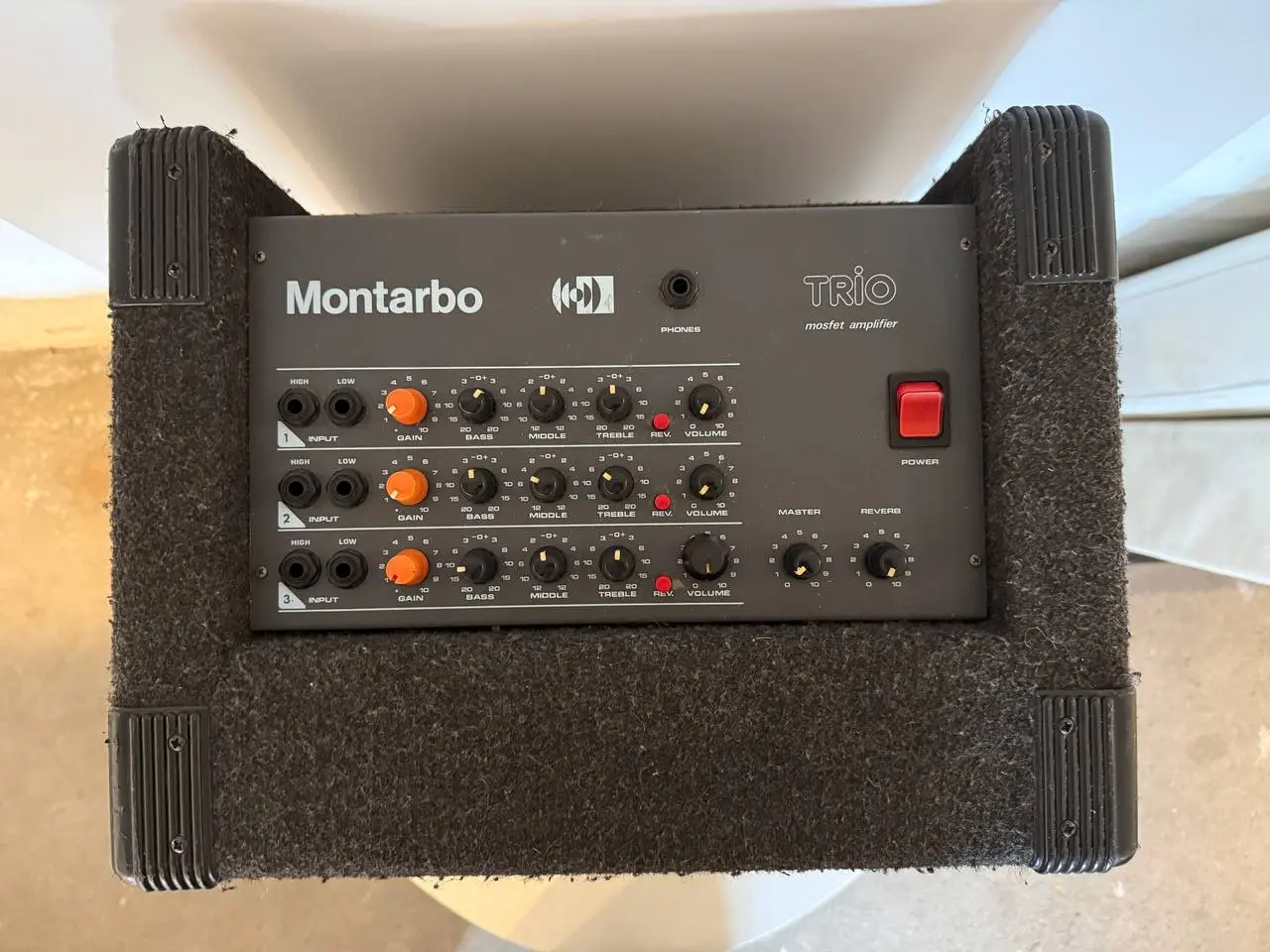Billede 3 - Montarbo TRIO 12" MOSFET aktiv PA