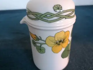 Smuk Scandic Flowers Flødekande