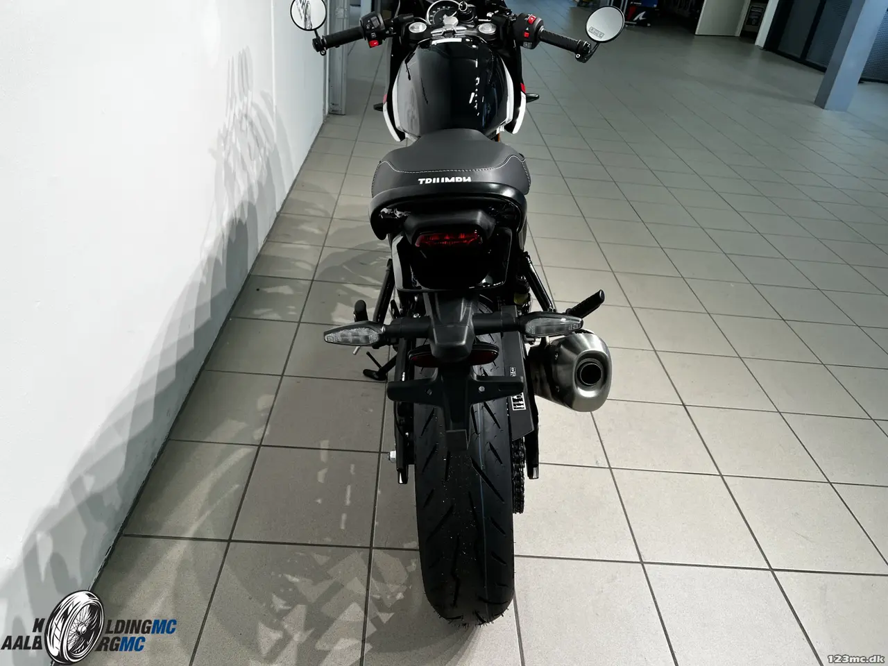 Billede 8 - Triumph Thruxton 400 Phantom Black / Aluminium Silv