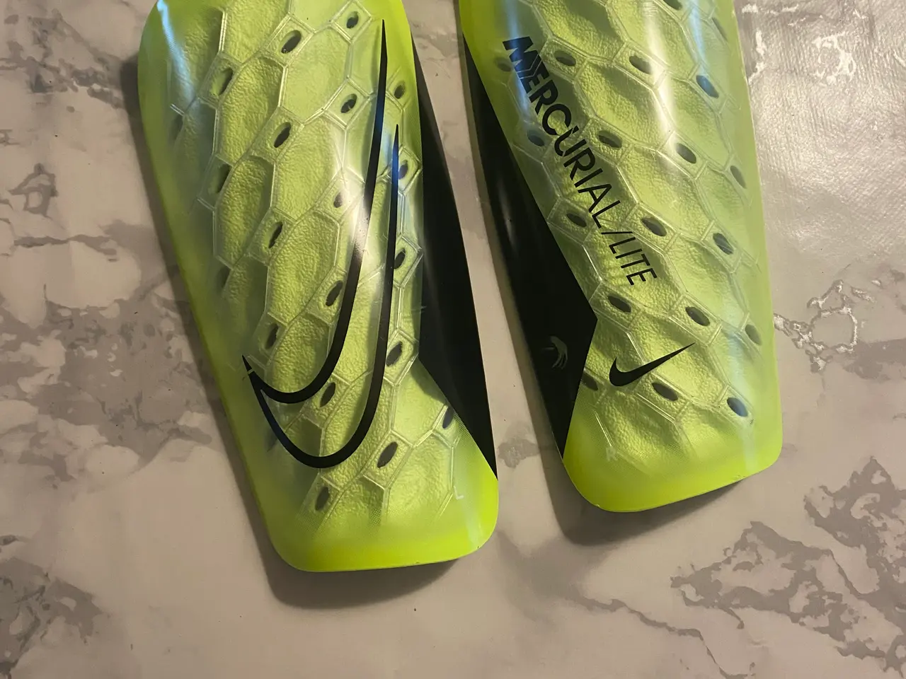 Billede 1 - Nike fodbold benskinner