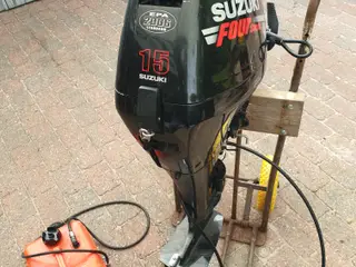 15 hk Suzuki 4 takt fra 2003