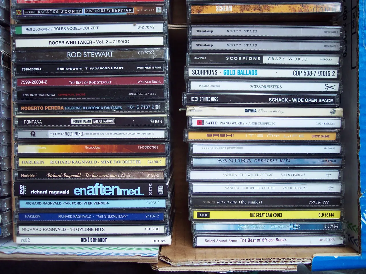 Billede 20 - 175 COUNTRY & FOLK CDer + andre genrer sælges………..