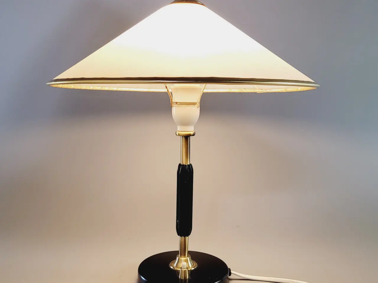 Billede 1 - ⭐️· Elegant vintage bordlampe i stil med Kongelys