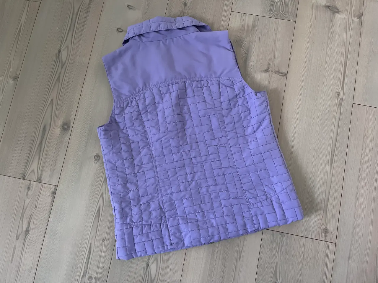 Billede 9 - Vest, Brandtex, Str M lys lilla